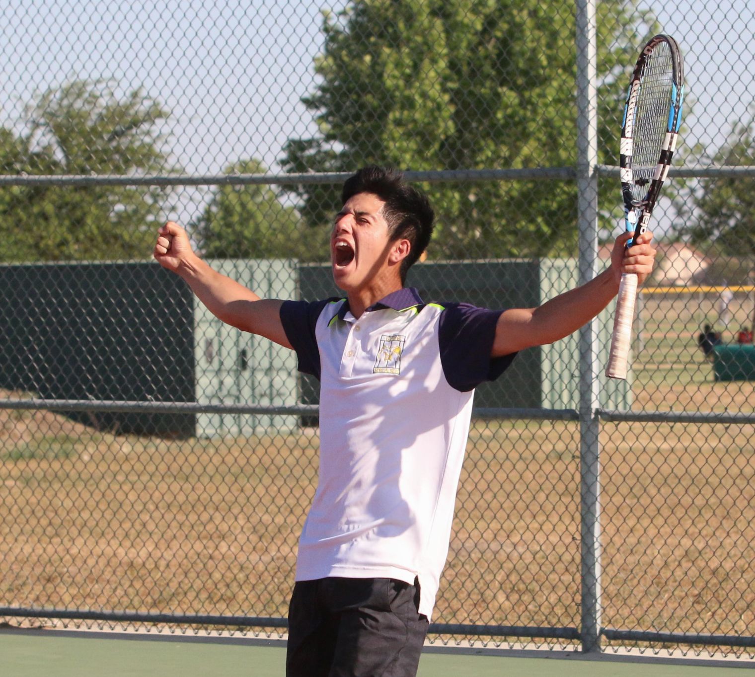 Golden Bears handle Scots, aim for three-peat